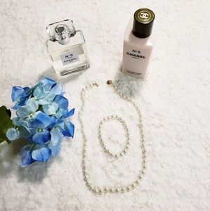 Elegant Faux Pearl Necklace and Bracelet